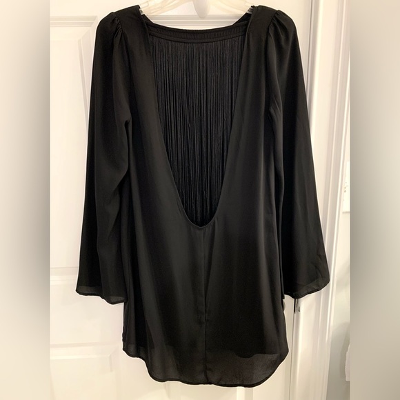 EXPRESS • Long-sleeve Black open-back dress with strings - Picture 5 of 11